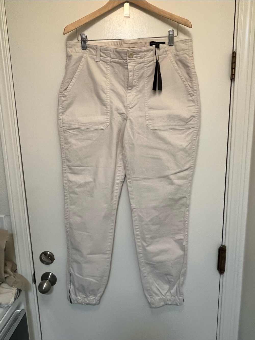 Banana Republic Cream Utility Chino Joggers 14L
